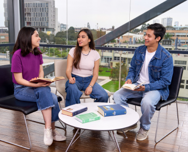 Formación Académica PUCP en Filosofía