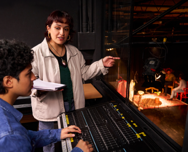 Formación Académica PUCP en Creación y Producción Escénica