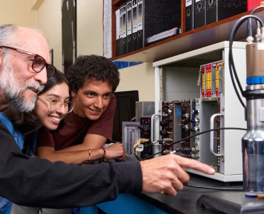 Formación Académica PUCP en Física