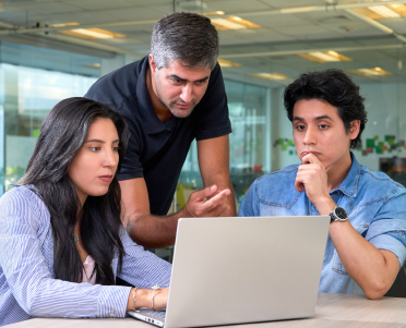 Formación Académica PUCP en Gestión